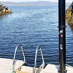 10 Person In Inderoy-by Traum * Kjerkenesvag